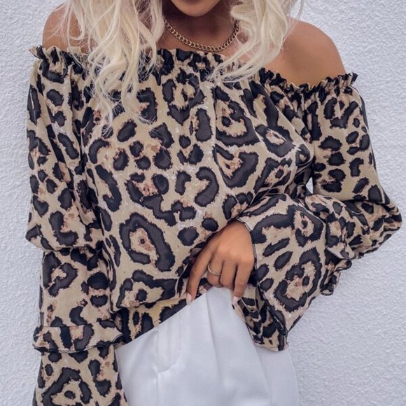 Leopard Print Off the Shoulder Blouse top - Picture 4 of 7
